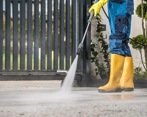 pressure-wash-driveway